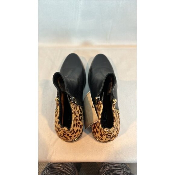 Blondo Women's Cheeta Print Acent Aqua protected Black Leather Booties Size 9 - Picture 8 of 13